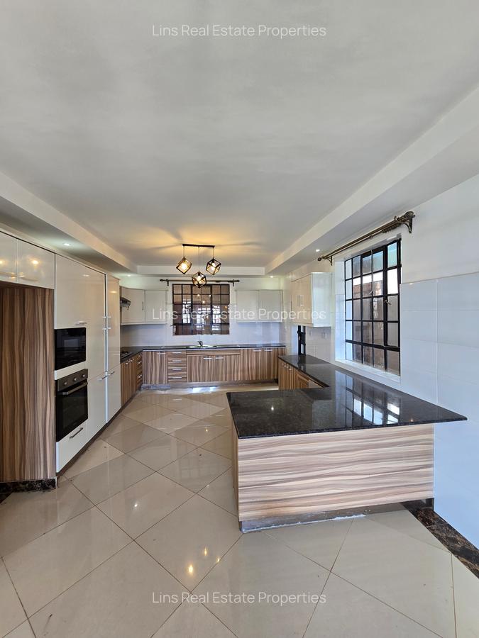 5 Bed Townhouse with En Suite in Kitisuru - 20