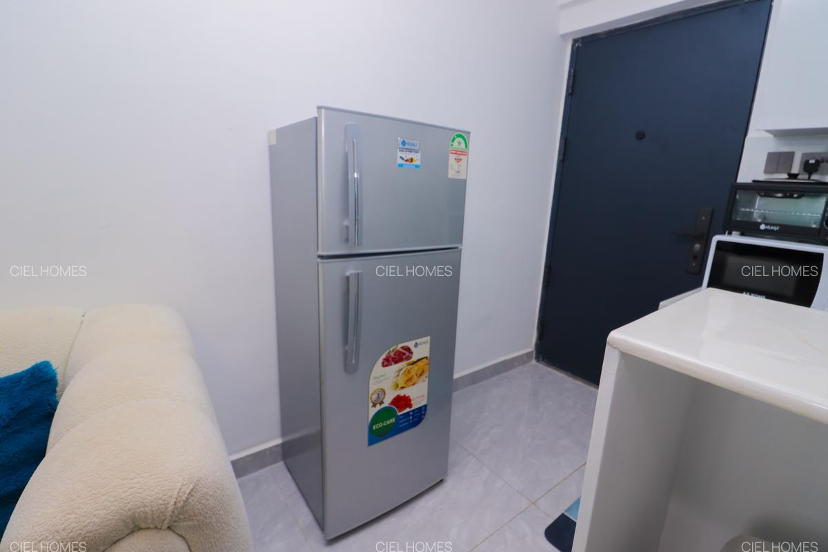 Serviced 1 Bed Apartment with Gym at Wood Avenue - 6