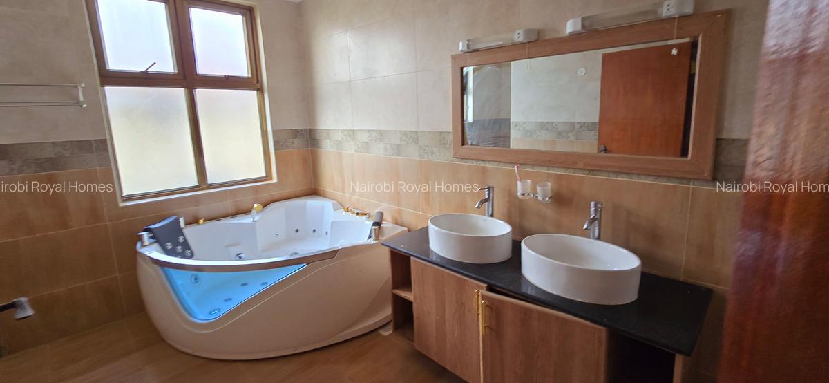 6 Bed Townhouse with En Suite at Lavington Green - 12