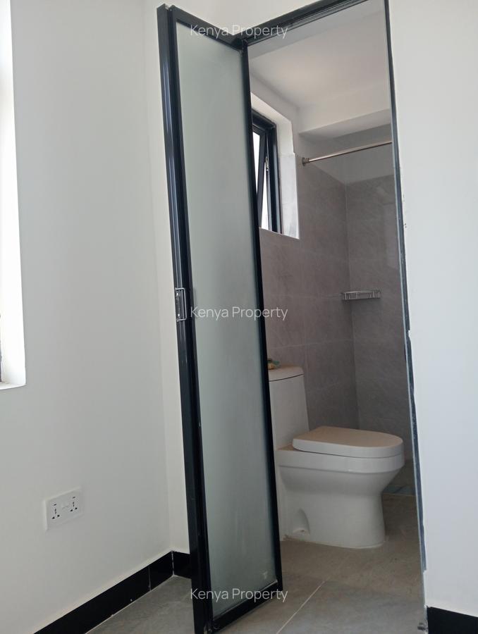 2 Bed Apartment with Swimming Pool in Kilimani - 13