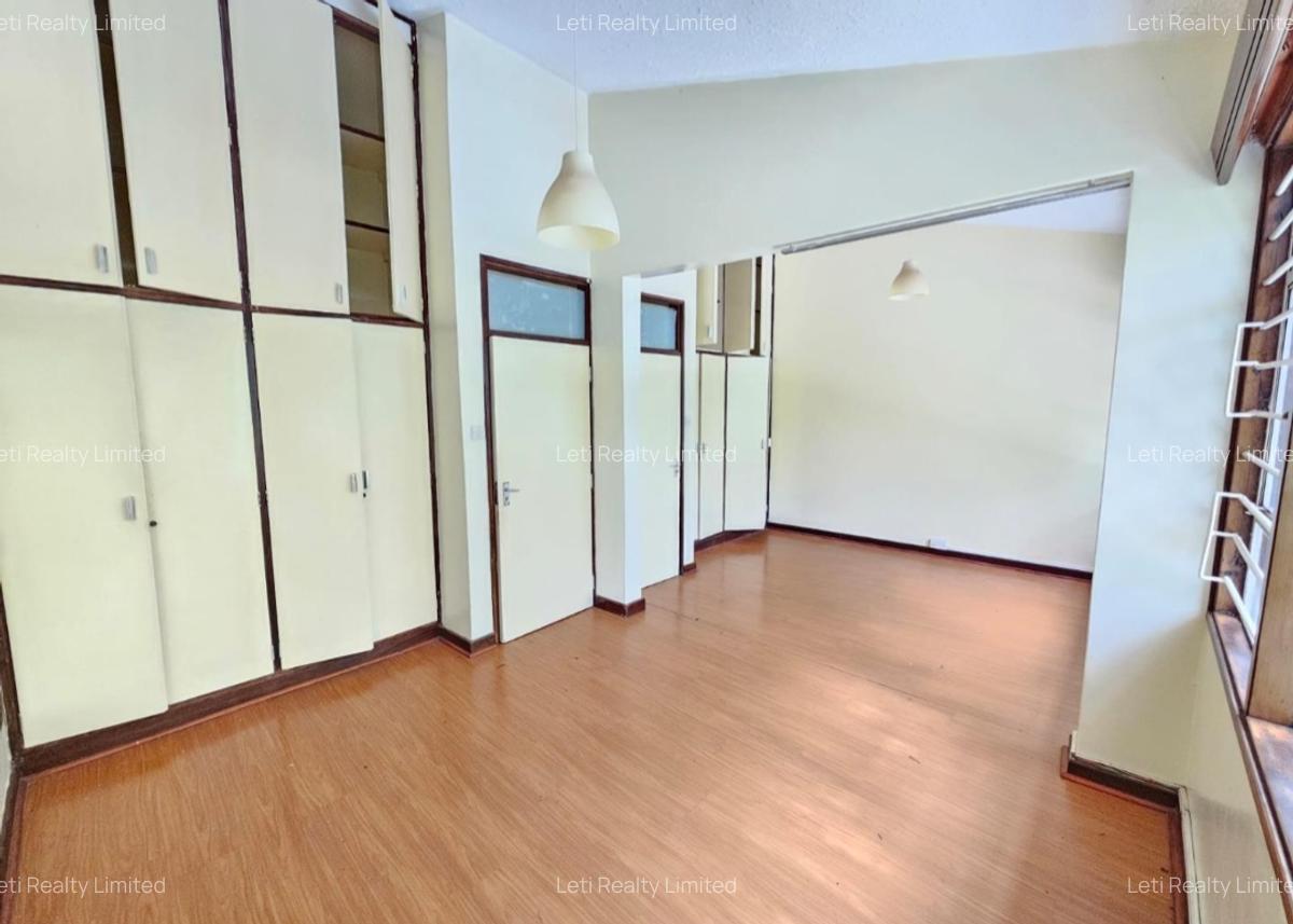 3 Bed Townhouse with En Suite in Kilimani - 6