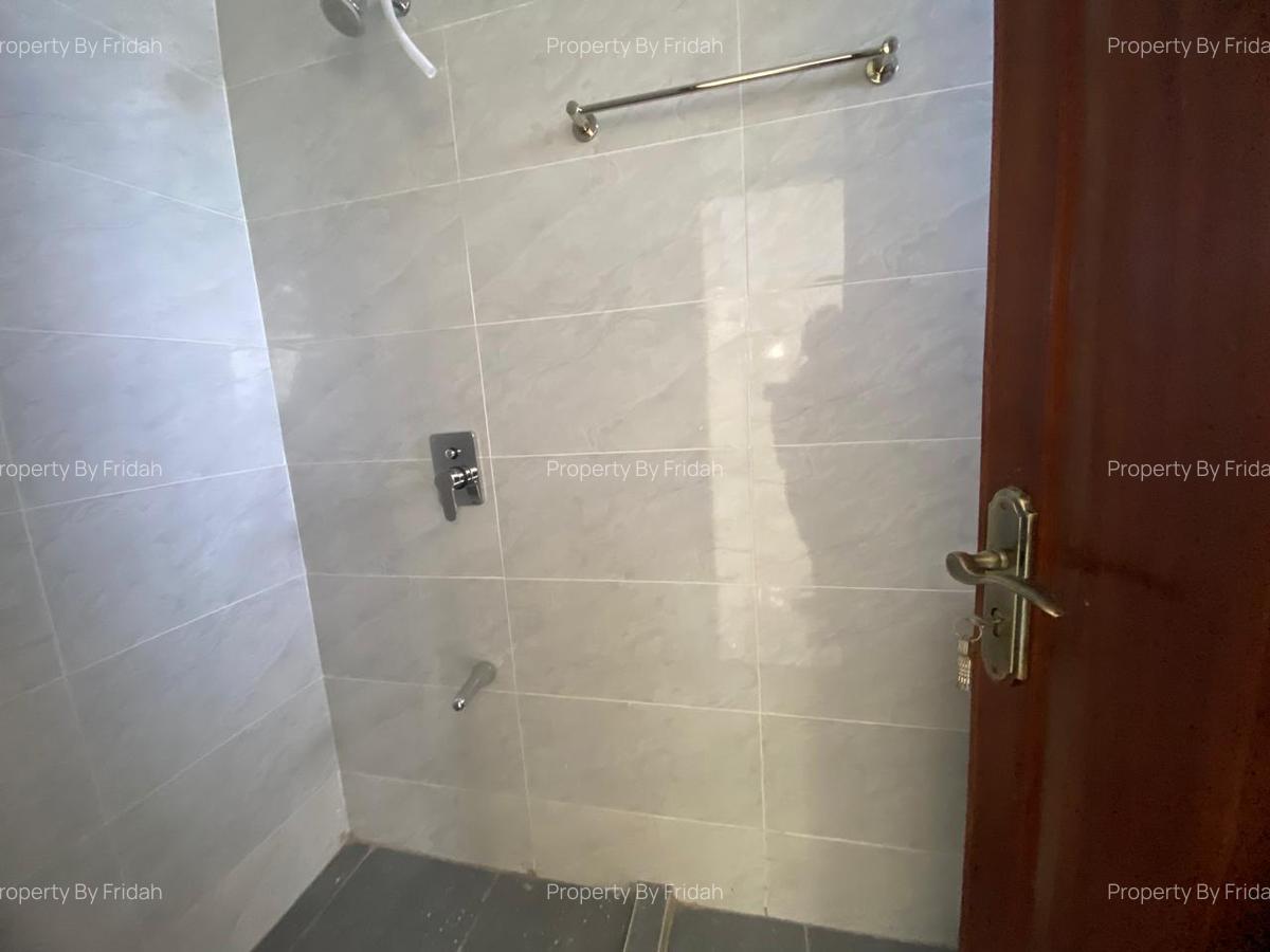 4 Bed House with En Suite in Kitengela - 13