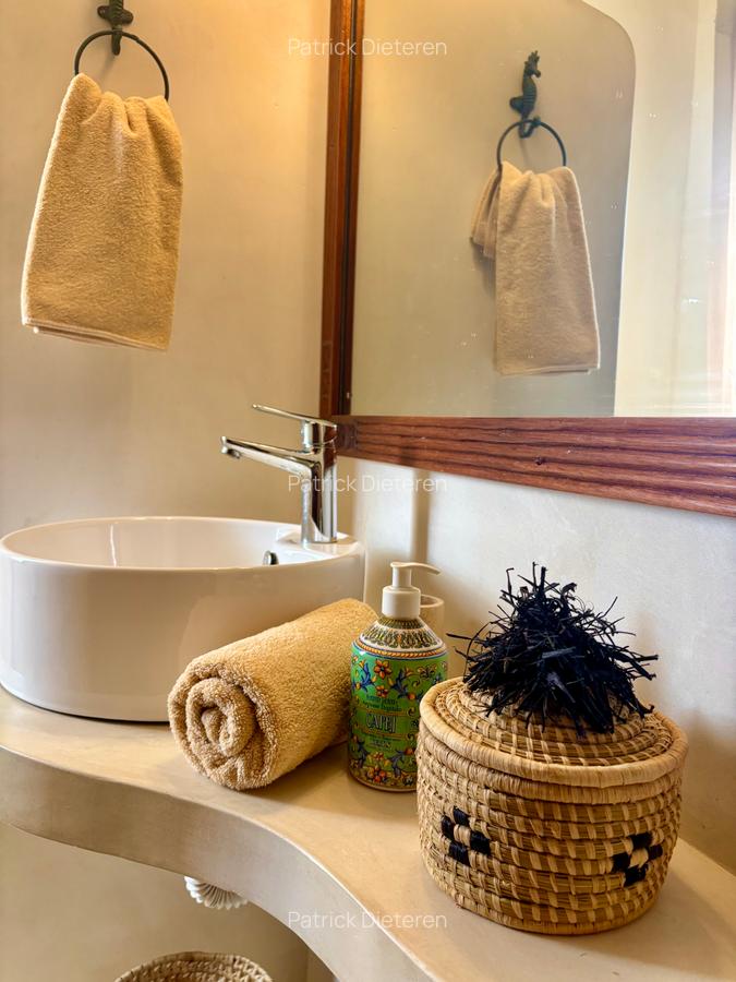 3 Bed Villa with En Suite at Off Turtle Bay Road - 8