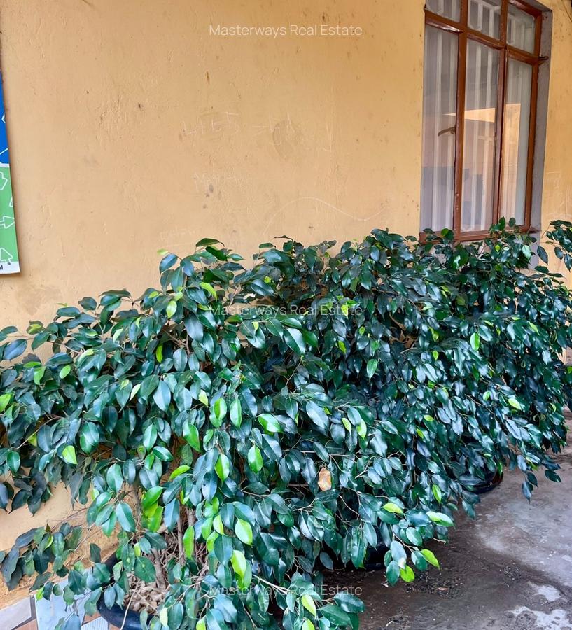 Serviced 1 Bed Apartment with En Suite at School Lane - 11