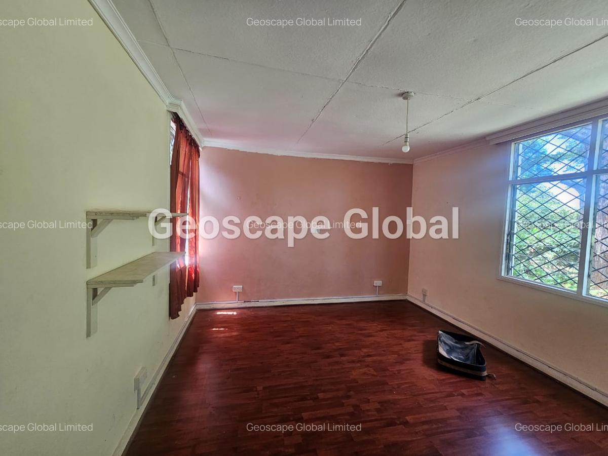 4 Bed House with En Suite in Loresho - 3