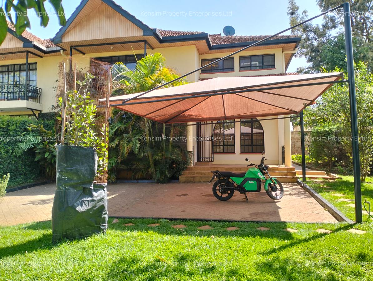 4 Bed Townhouse with En Suite in Lavington - 1