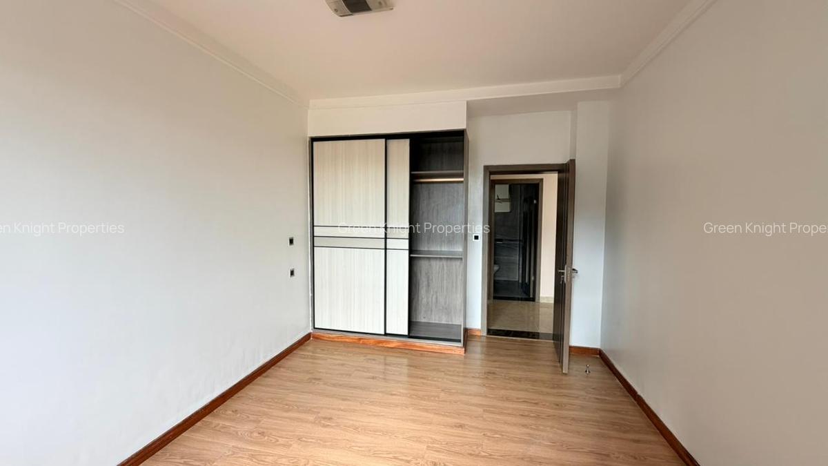 Serviced 2 Bed Apartment with En Suite in Kilimani - 3