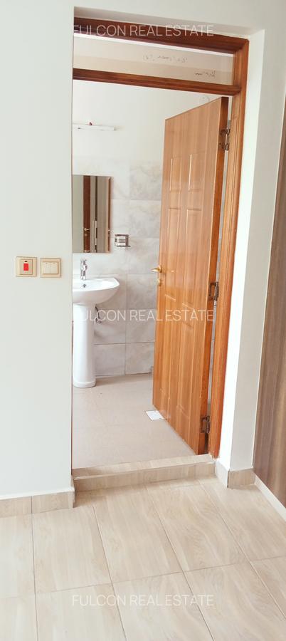4 Bed Villa with En Suite in Kitisuru - 4