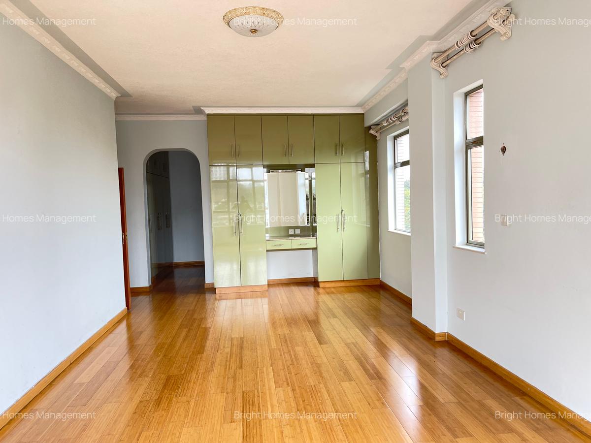 5 Bed Apartment with En Suite in Kilimani - 18