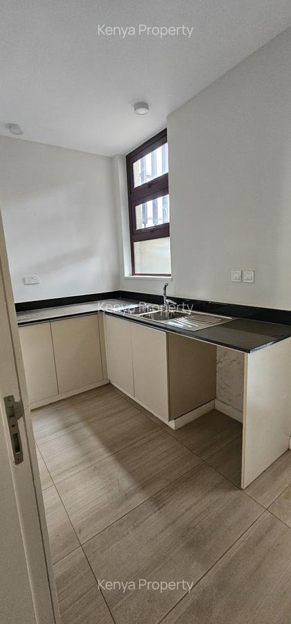 5 Bed Villa with En Suite at Chalbi Drive - 18