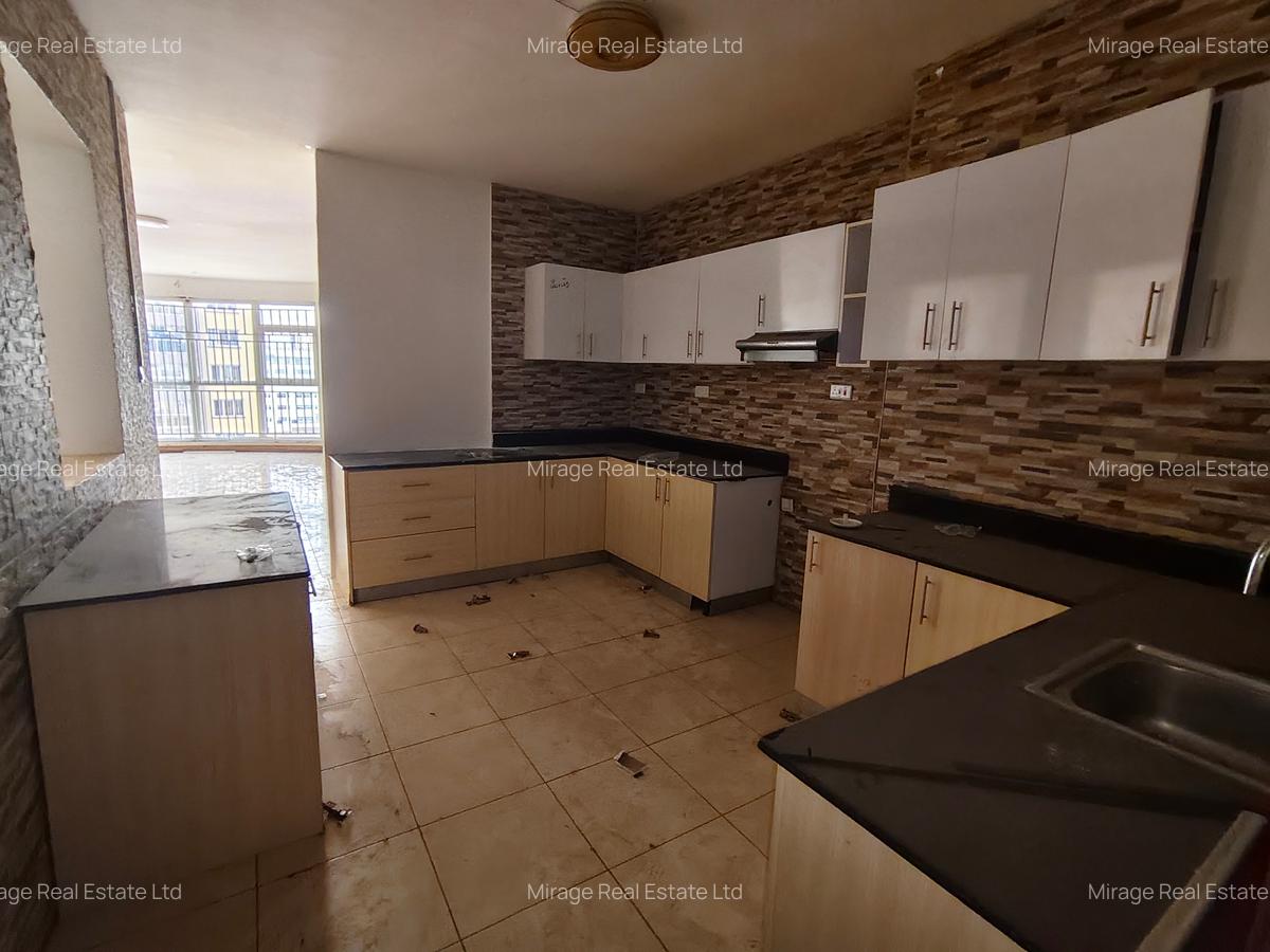 4 Bed Apartment with Gym in Parklands - 4