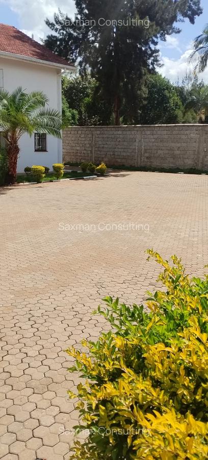 Commercial Property with Service Charge Included in Runda - 2