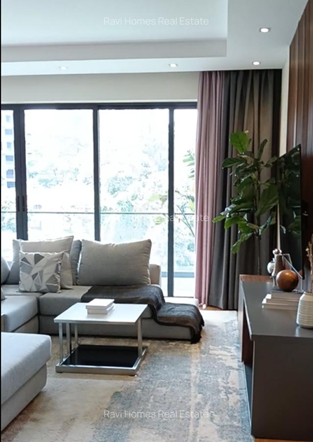 3 Bed Apartment with Swimming Pool in Riverside - 1