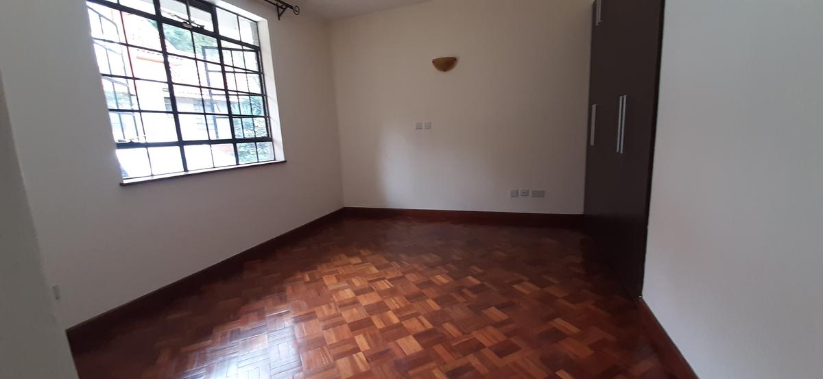 4 Bed Townhouse with En Suite in Lavington - 12