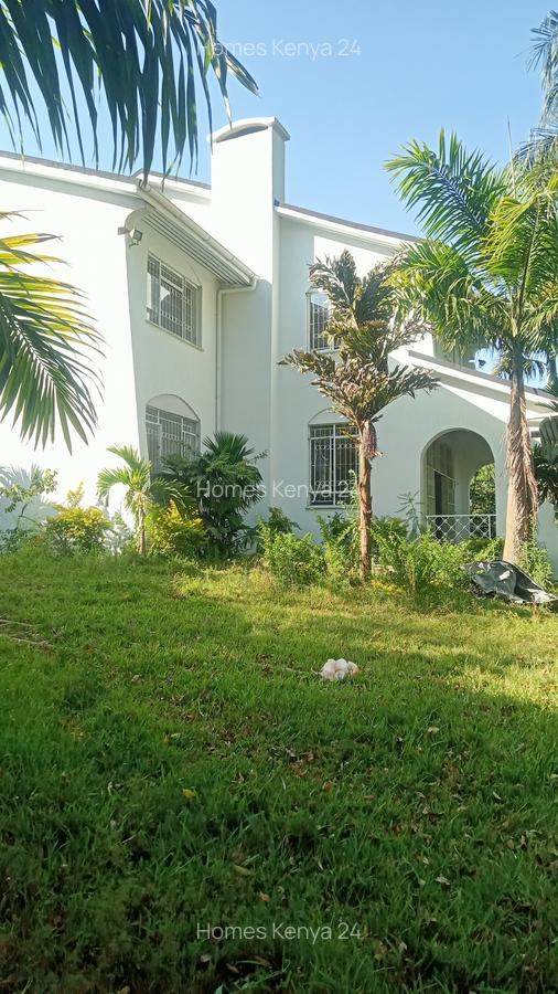 4 Bed House in Runda - 2