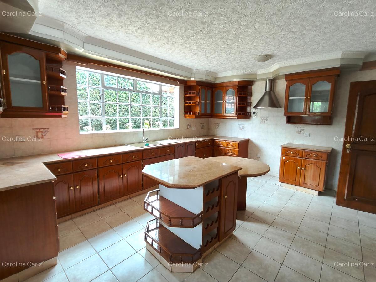 4 Bed Townhouse with En Suite at Runda Evergreen - 6