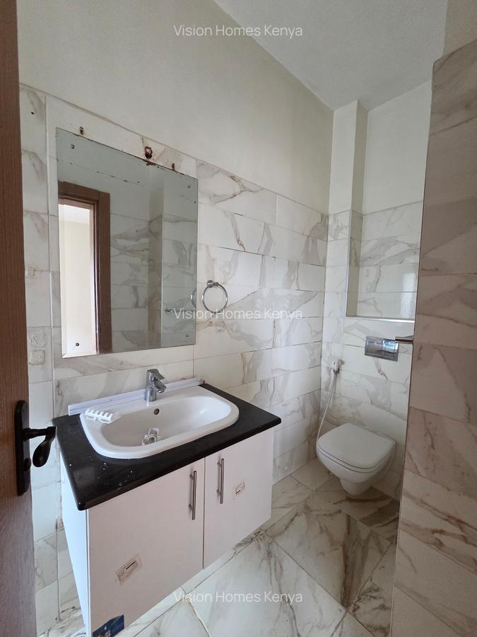 3 Bed Apartment with En Suite in Kilimani - 11