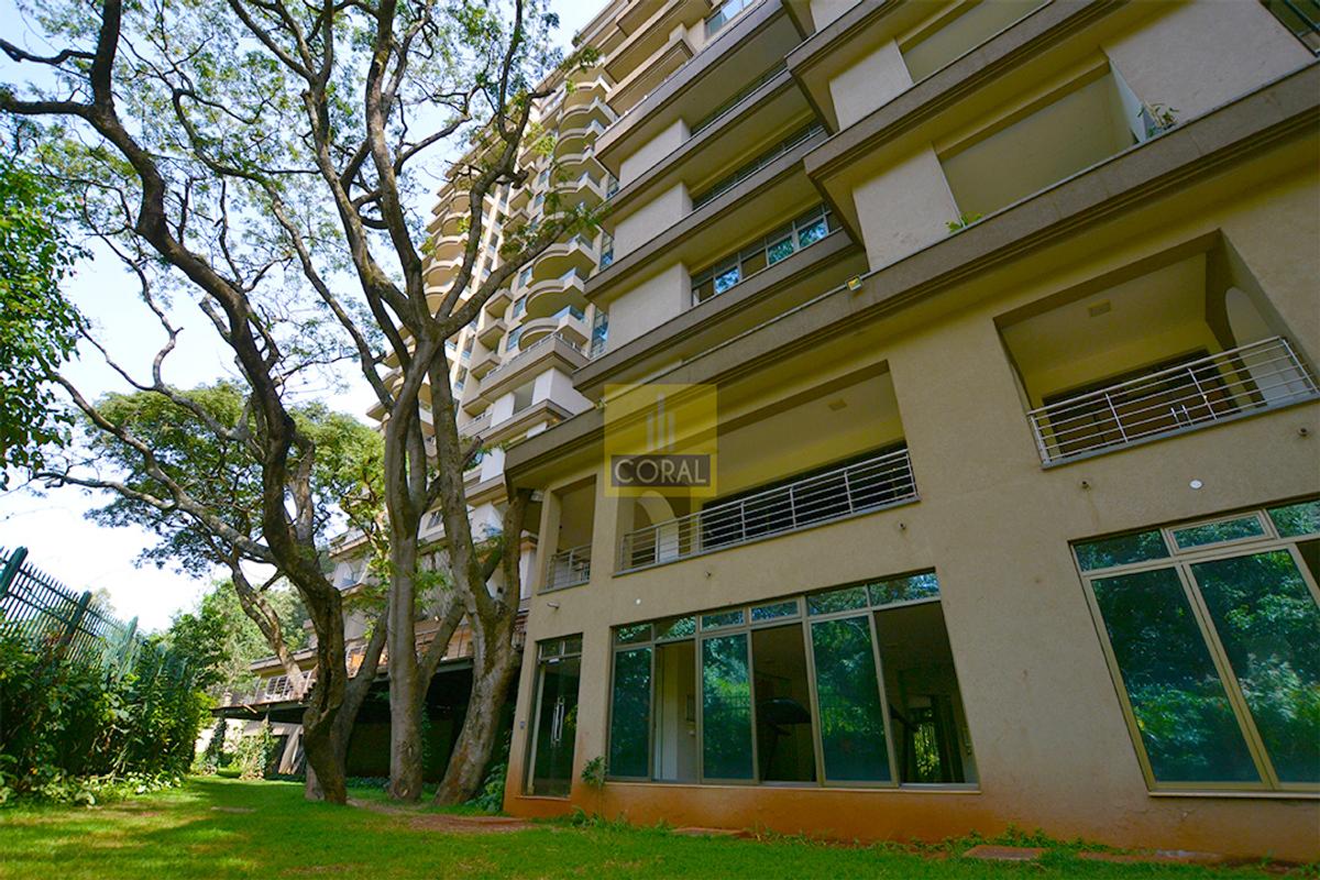 3 Bed Apartment with Swimming Pool in Parklands - 16