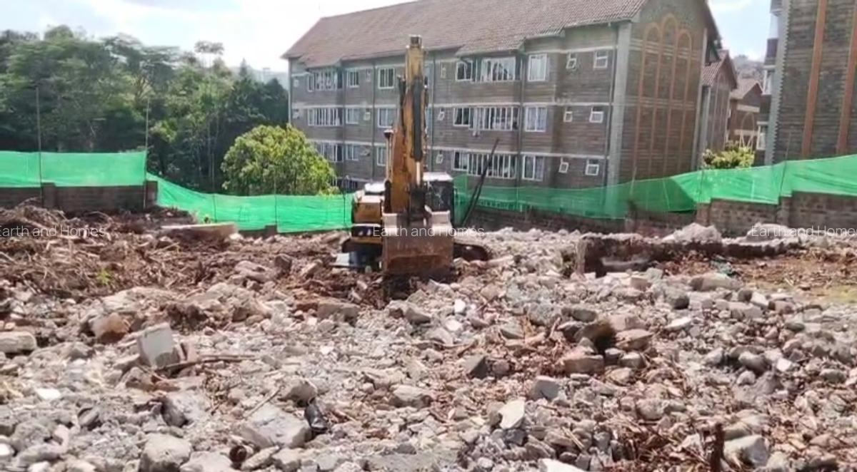 Serviced 1 Bed Apartment with En Suite at 14Th River Side Drive - 2