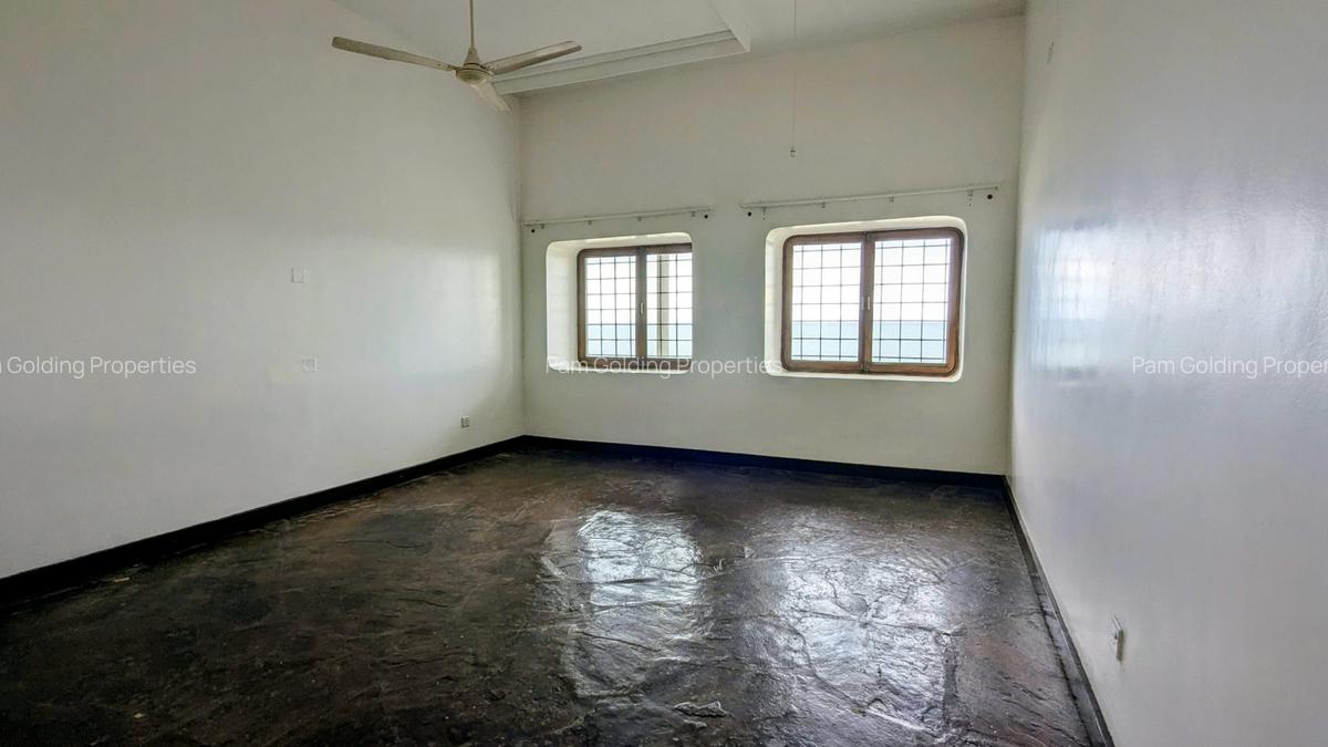 3 Bed House with En Suite at Greenwood - 15
