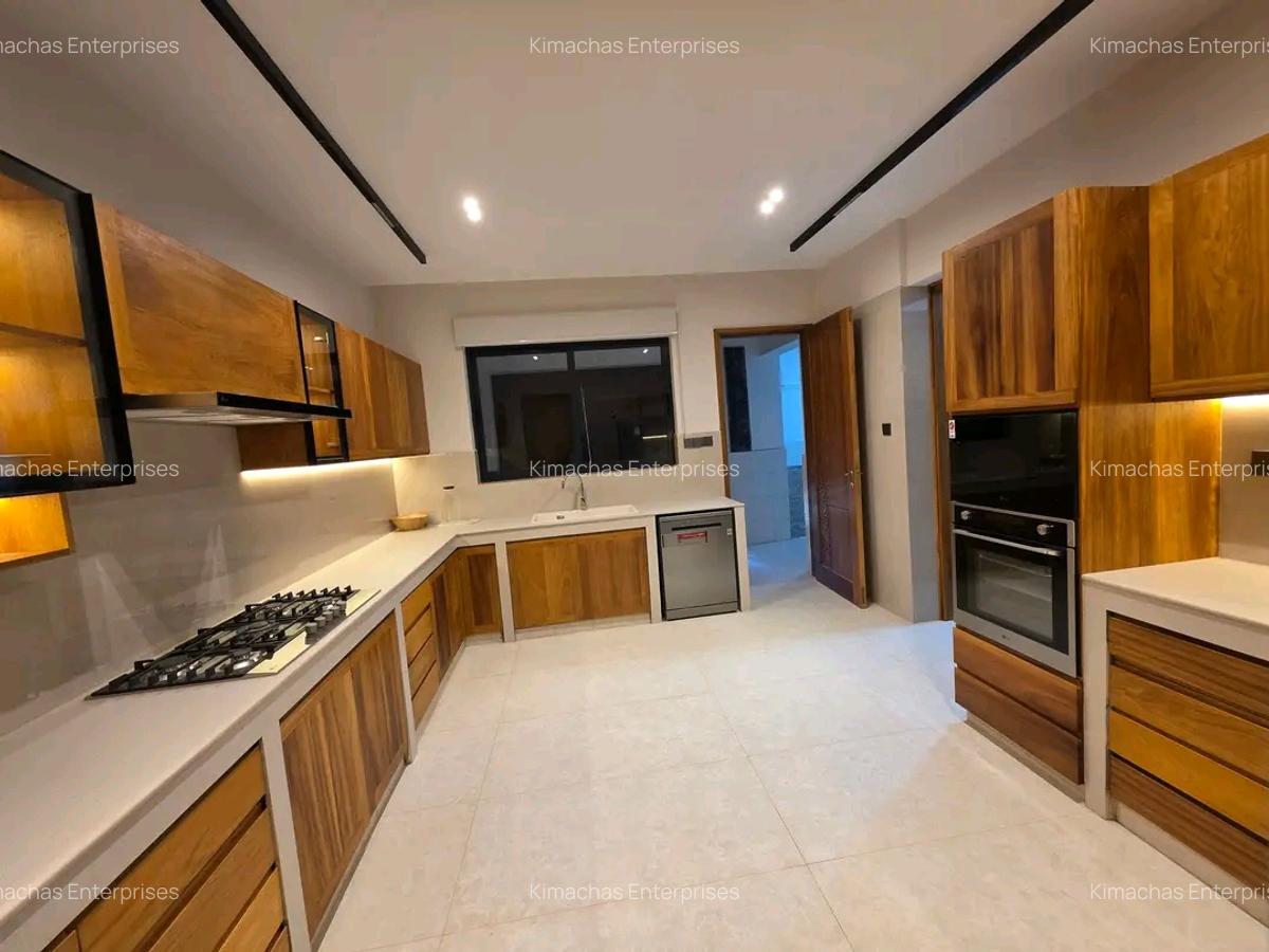 3 Bed Apartment with En Suite at Mt Kenya Road Nyali - 13