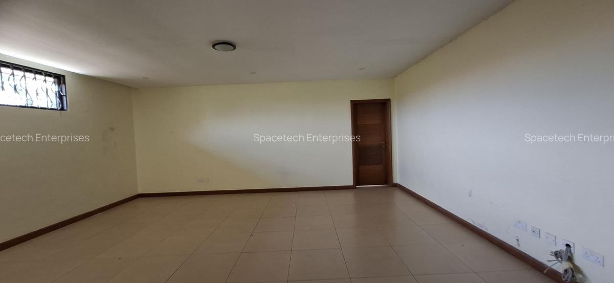 4 Bed Townhouse with En Suite in Runda - 11