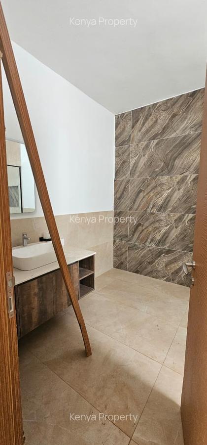 5 Bed Villa with En Suite at Apple Cross Road In Lavington. - 11