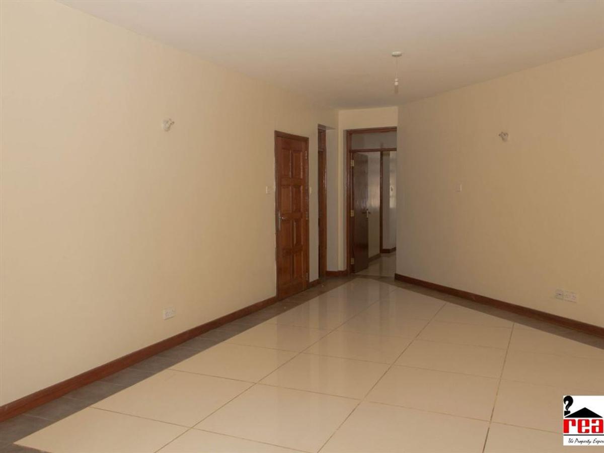 2 Bed Apartment with En Suite in Kilimani - 12