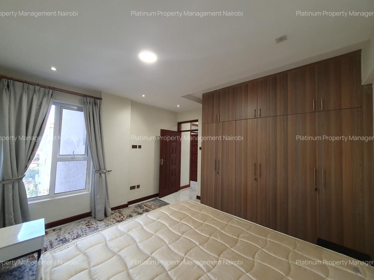 2 Bed Apartment with En Suite at 1St Parklands Avenue - 16