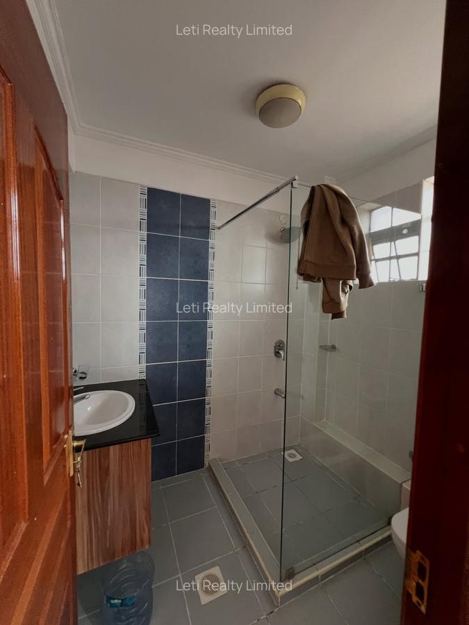 4 Bed Townhouse with En Suite in Kitisuru - 13