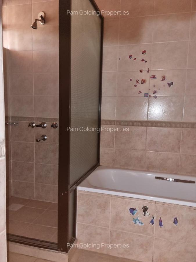 4 Bed Apartment with Lift in Westlands Area - 6