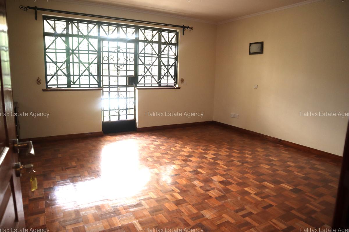 4 Bed Townhouse with Staff Quarters in Westlands Area - 10