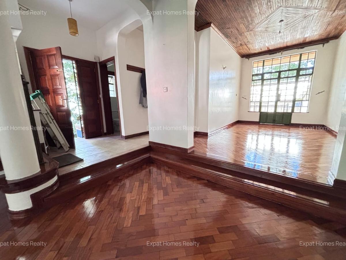 4 Bed Townhouse with En Suite in Lavington - 3