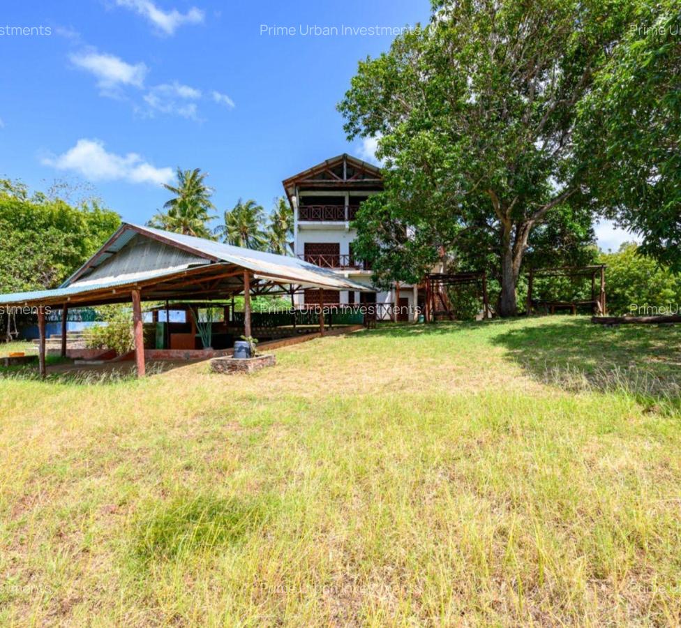 5 Bed House with En Suite at Watamu - Temple Point - 18