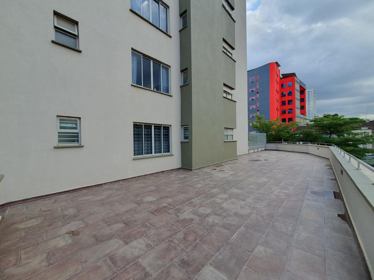 2 Bed Apartment with En Suite at Ojijo Road - 16