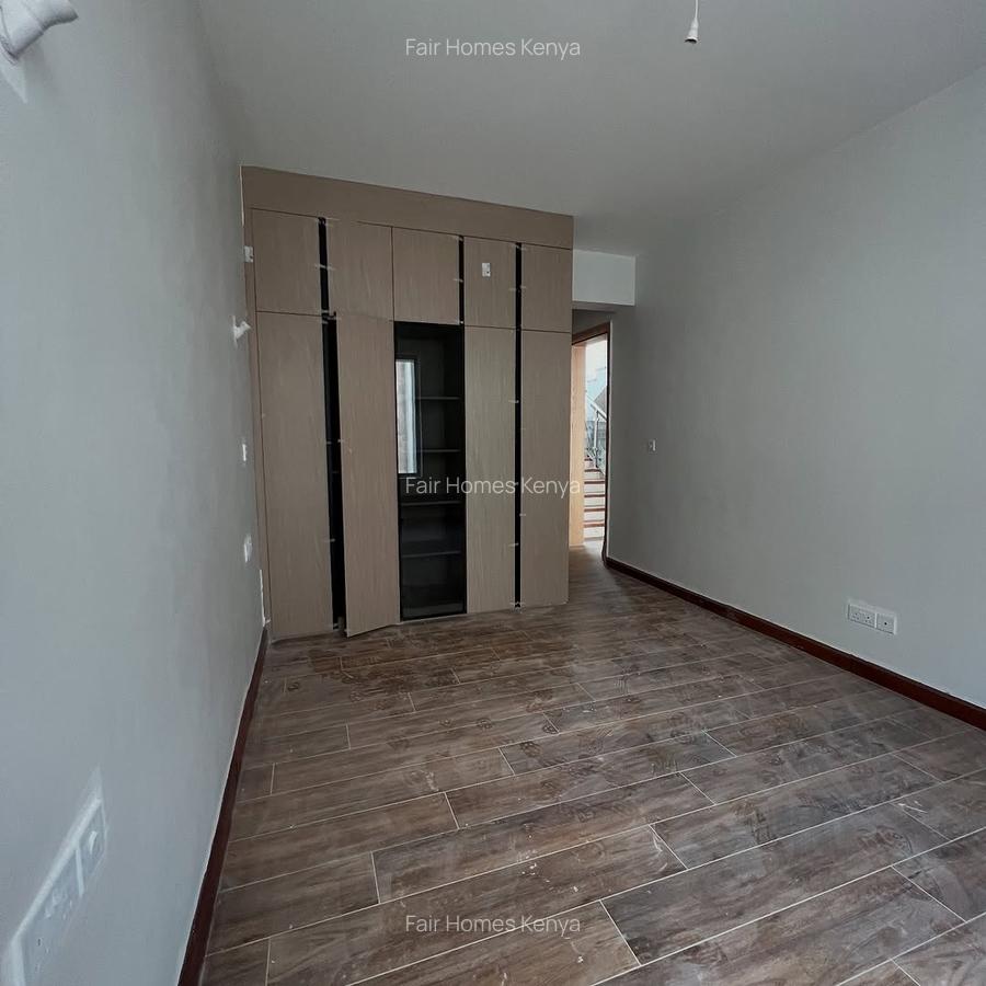 5 Bed Townhouse with En Suite at Lavington Green - 5