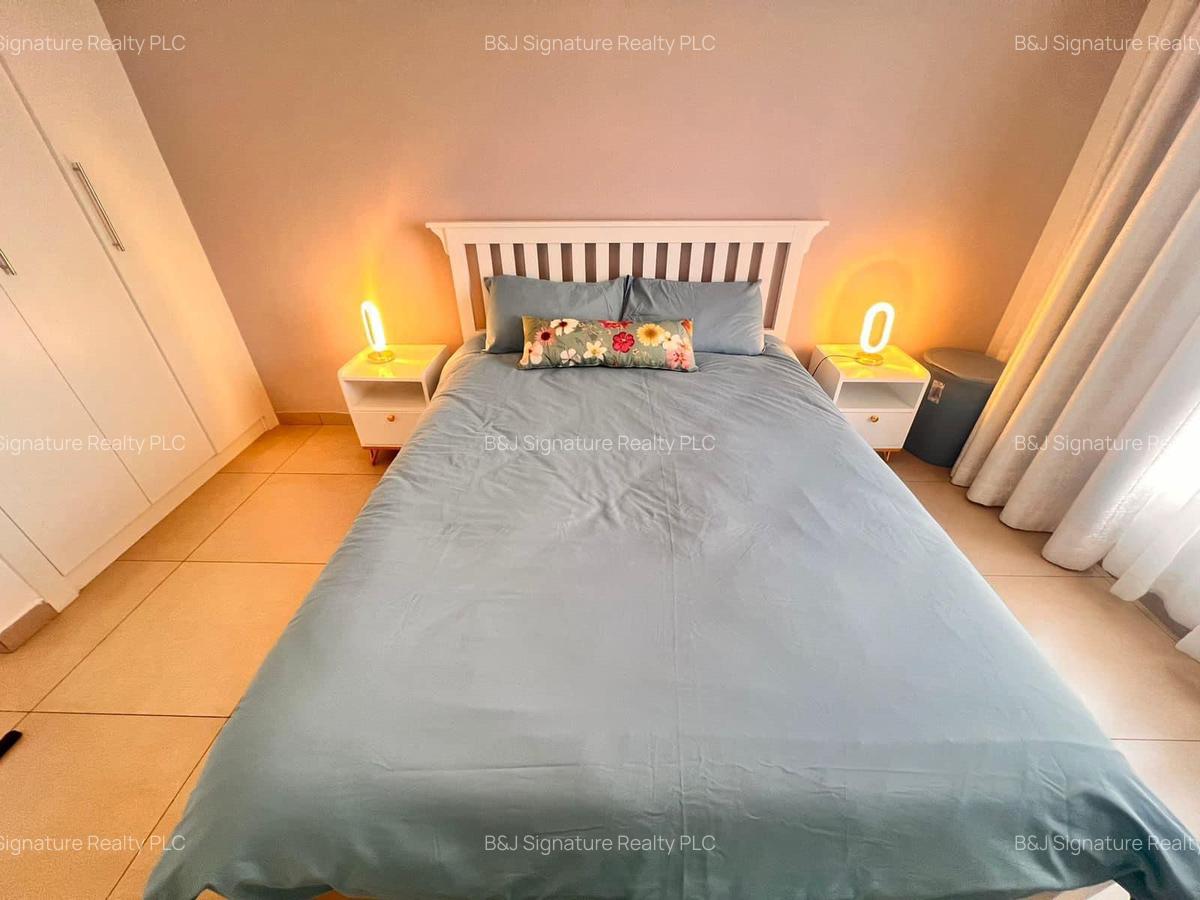 Serviced 1 Bed Apartment with En Suite in Lavington - 2