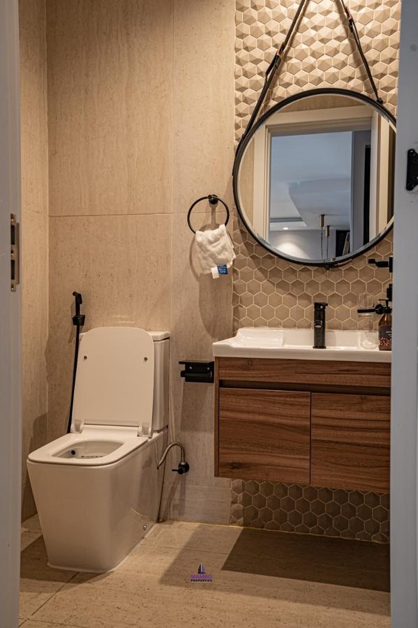 Serviced 2 Bed Apartment with En Suite at Brookside Drive - 4