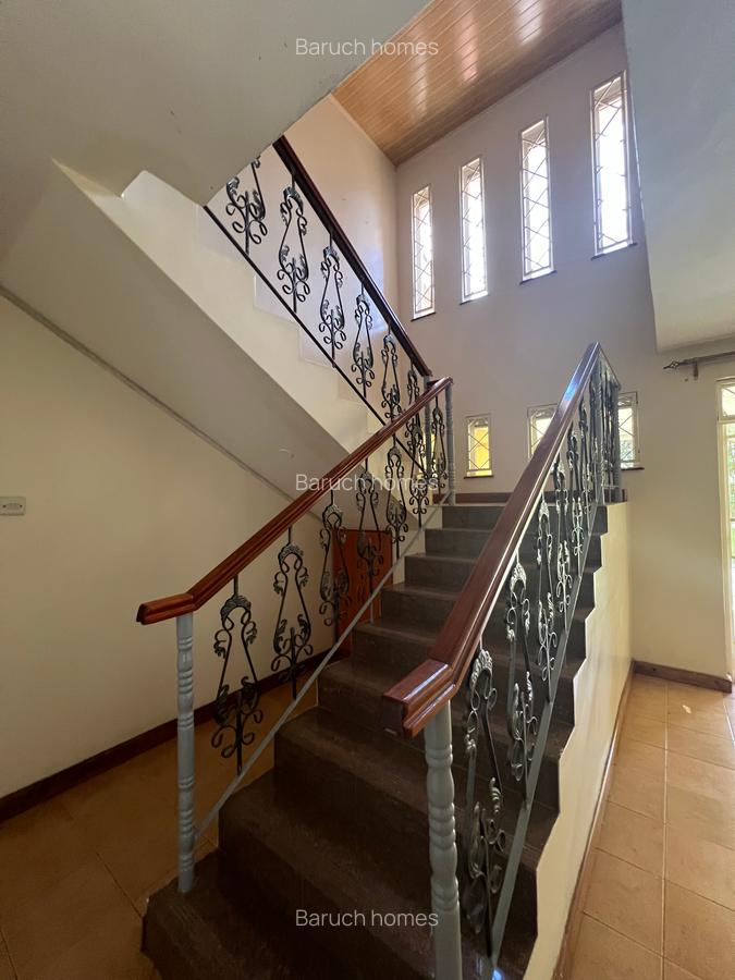 4 Bed Villa with En Suite in Runda - 14