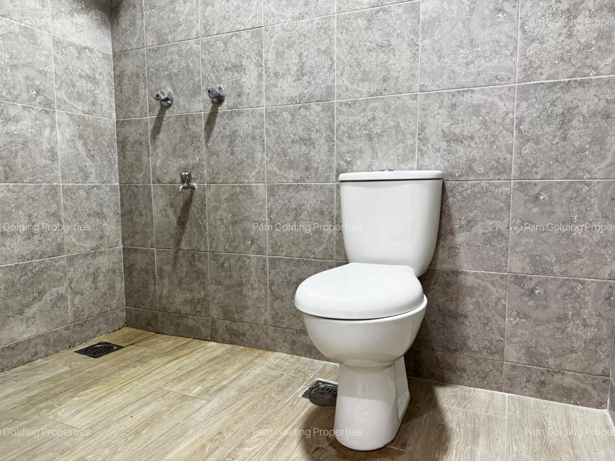 3 Bed Apartment with En Suite in Riverside - 19