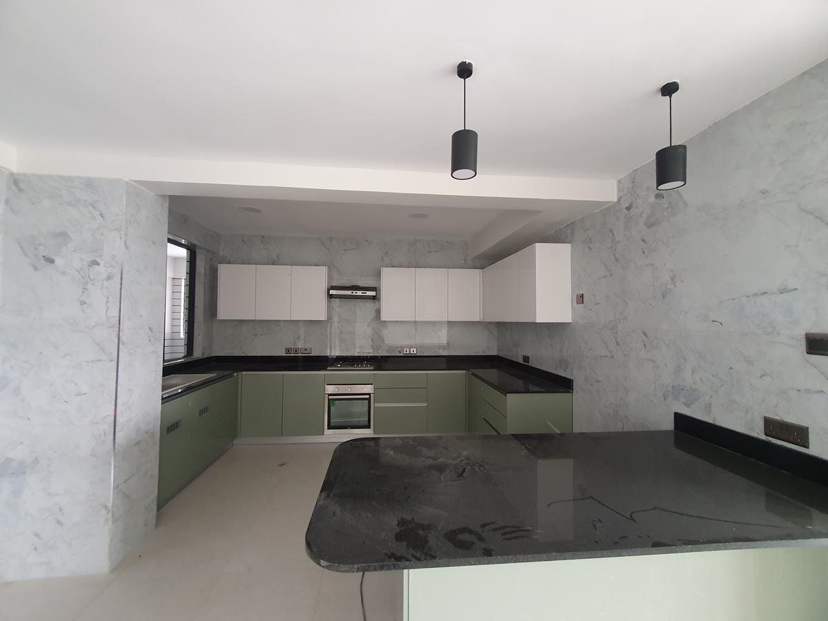 3 Bed Apartment with En Suite in General Mathenge - 5