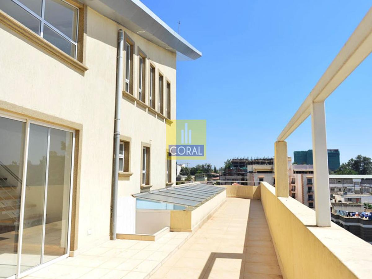 5 Bed Apartment with En Suite in Parklands - 15