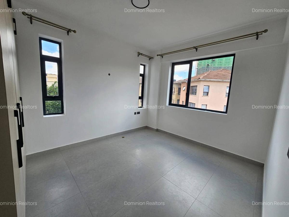 3 Bed Apartment with En Suite in Westlands Area - 18