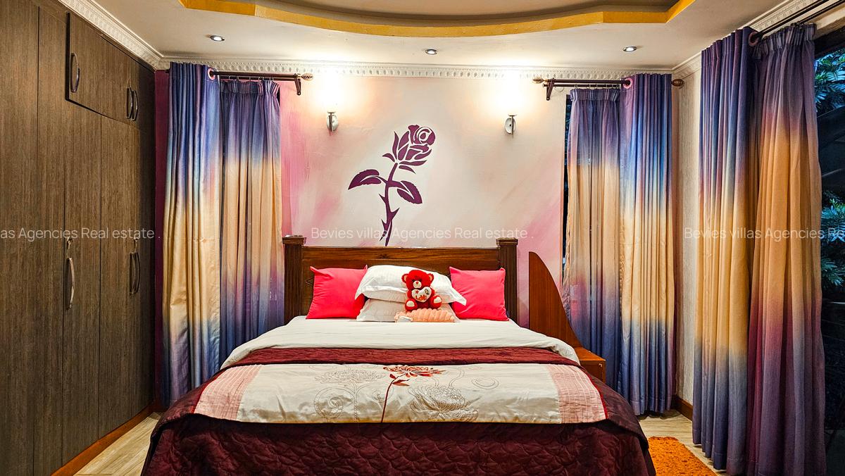 1 Bed House with En Suite at Kitsuru - 5