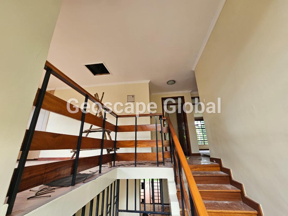 4 Bed House with En Suite in Nyari - 4