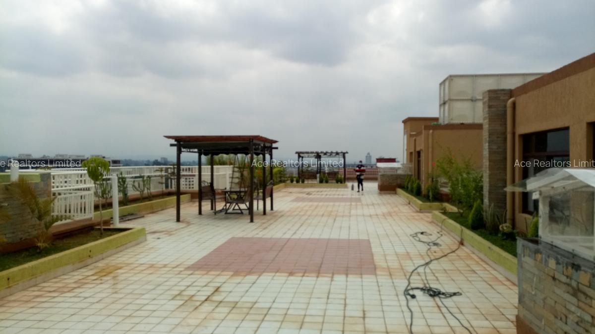 1 Bed Apartment with En Suite at Dennis Pritt Rd - 9