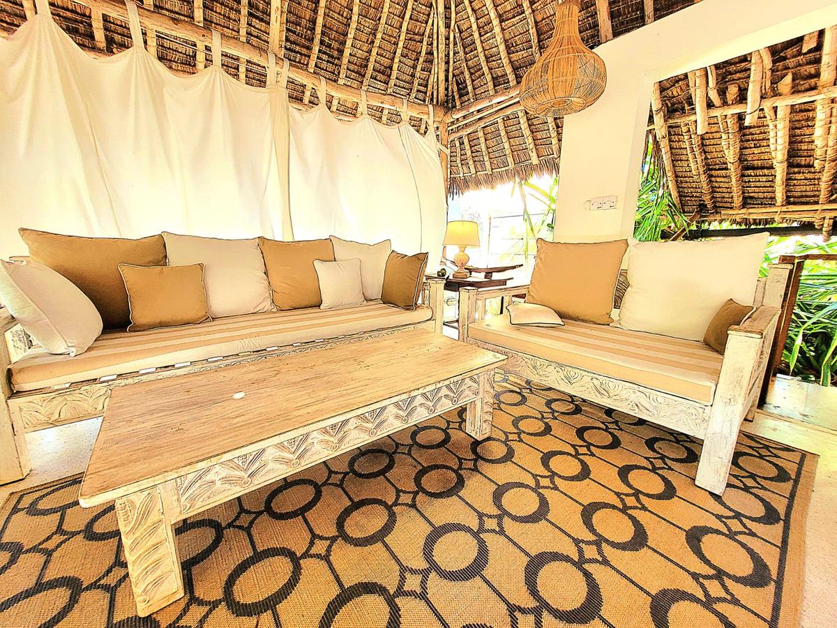 4 Bed Villa with En Suite in Diani - 3