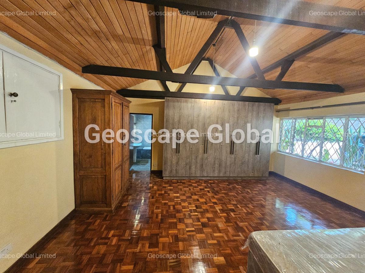 4 Bed House with En Suite in Gigiri - 3