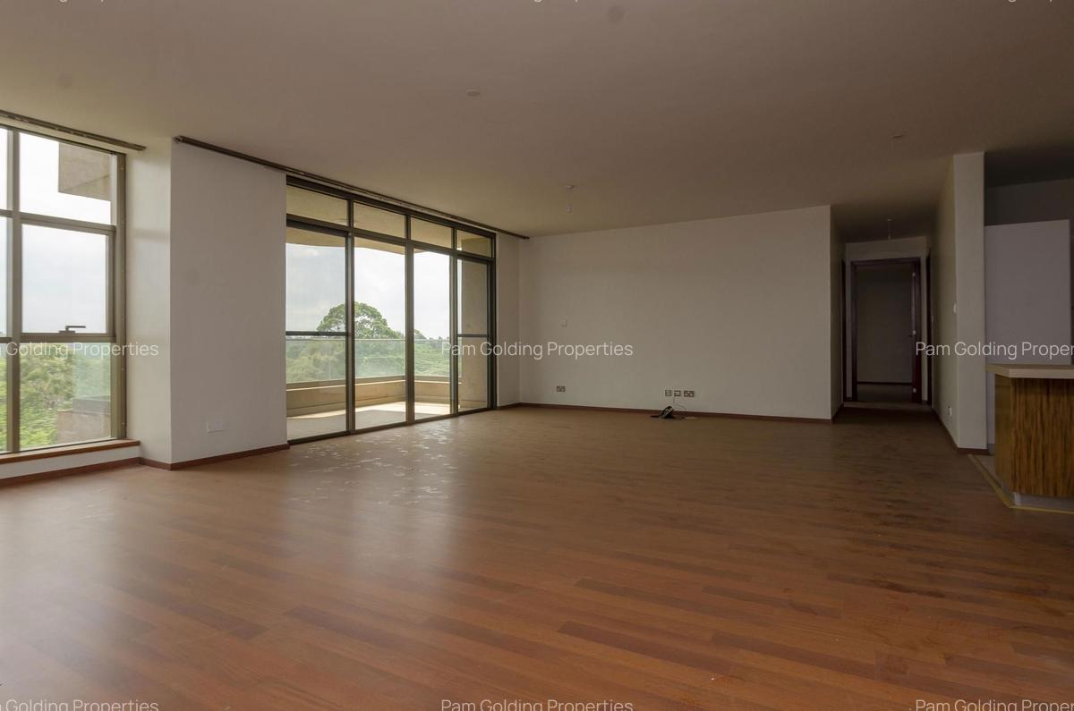 3 Bed Apartment with En Suite in Parklands - 3