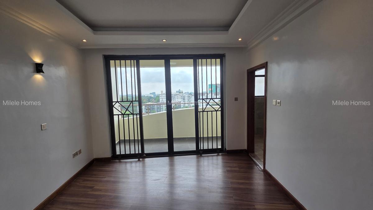 3 Bed Apartment with En Suite at Othaya Road - 9